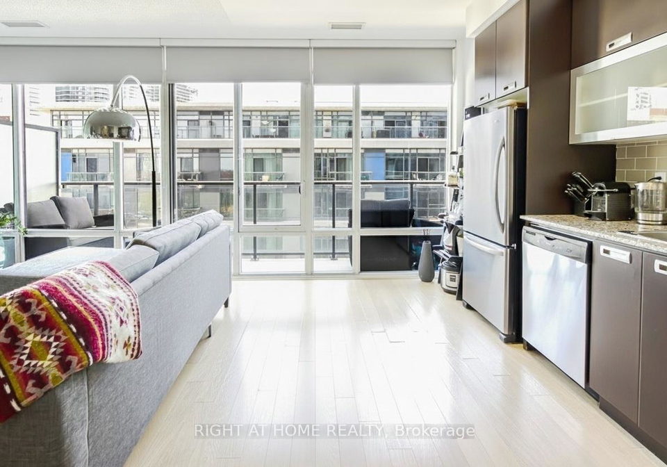 90-stadium-road-toronto-ontario-c12435931