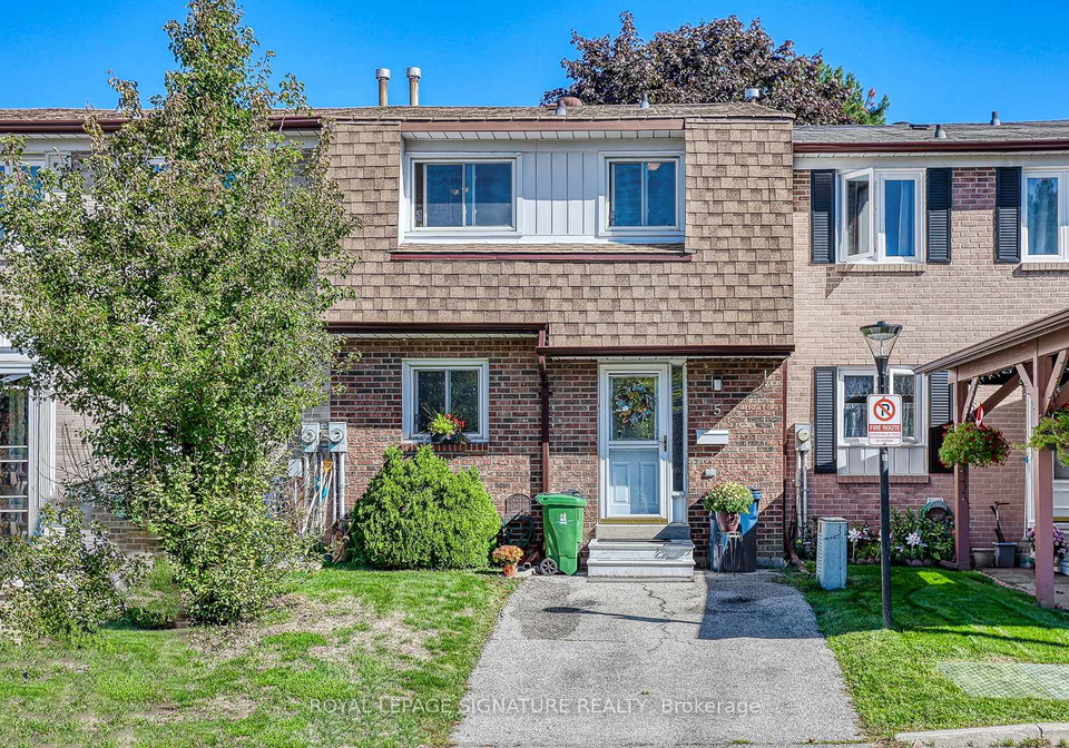 5-golden-appleway-north-york-ontario-c12435983