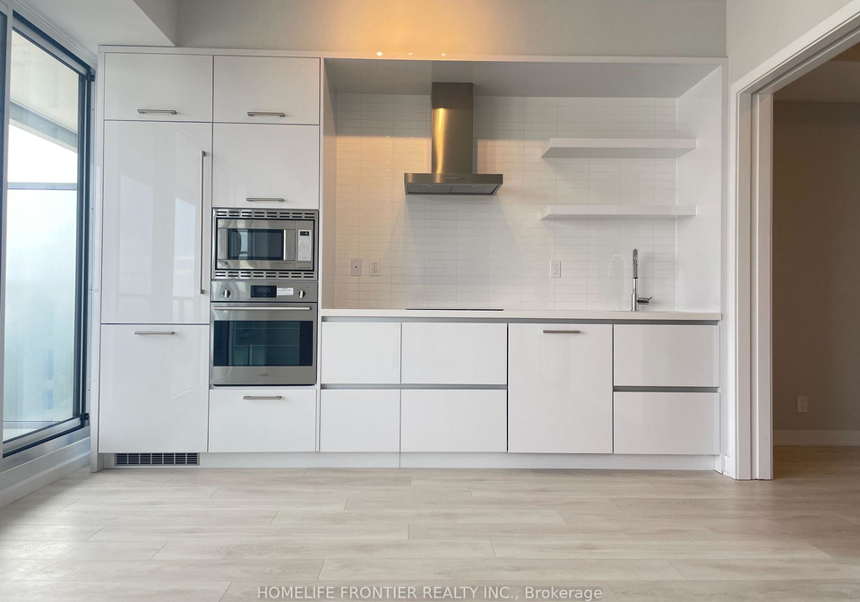2221-yonge-street-toronto-ontario-c12436253
