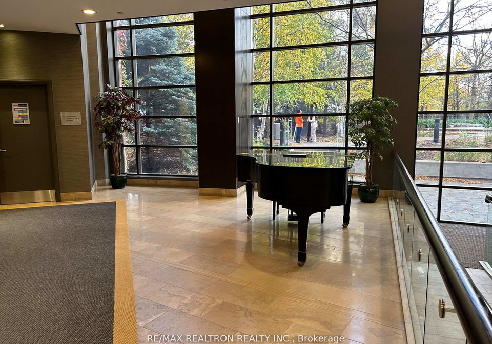 33-sheppard-avenue-e-north-york-ontario-c12436275