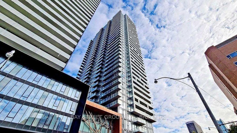 50-wellesley-street-e-toronto-ontario-c12436581