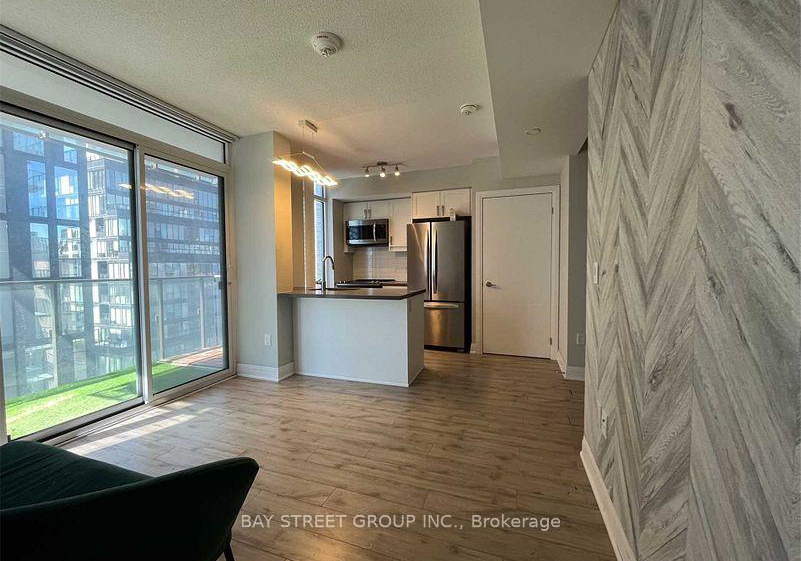 50-wellesley-street-e-toronto-ontario-c12436581