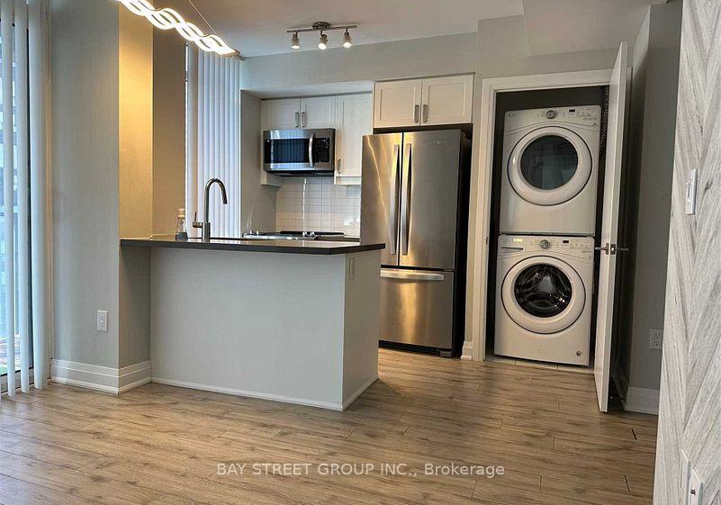 50-wellesley-street-e-toronto-ontario-c12436581