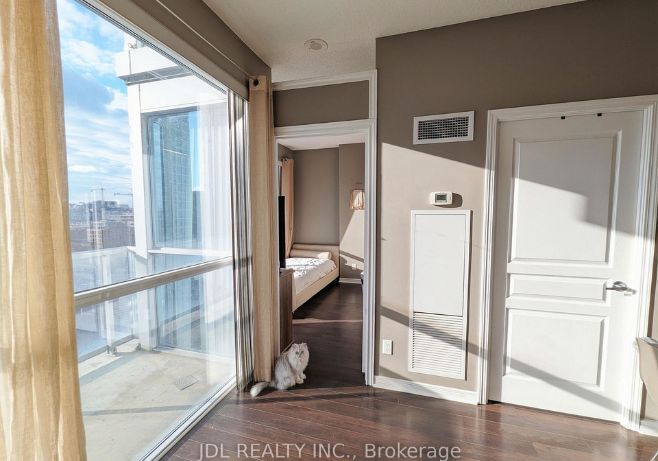 352-front-street-w-toronto-ontario-c12436659
