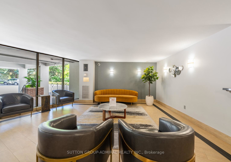 5-shady-golfway-east-york-ontario-c12436769
