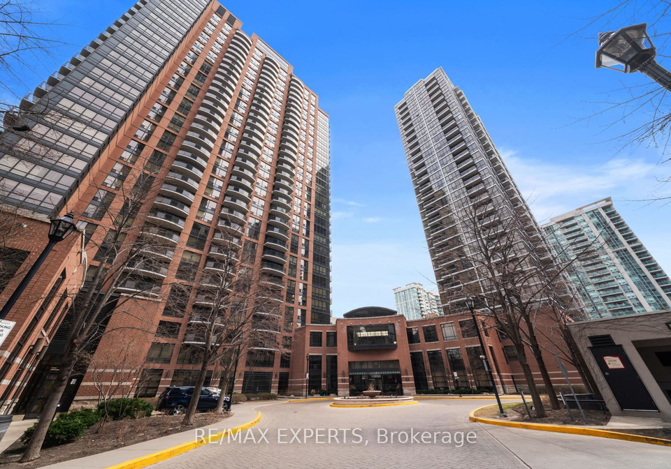 33-sheppard-avenue-e-north-york-ontario-c12436795