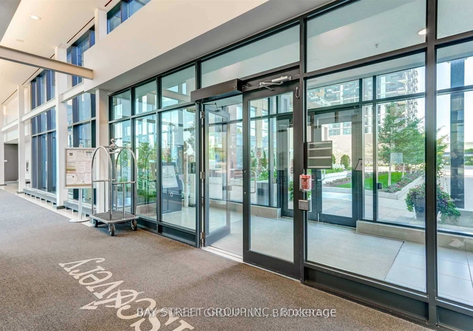 33-singer-court-north-york-ontario-c12436814