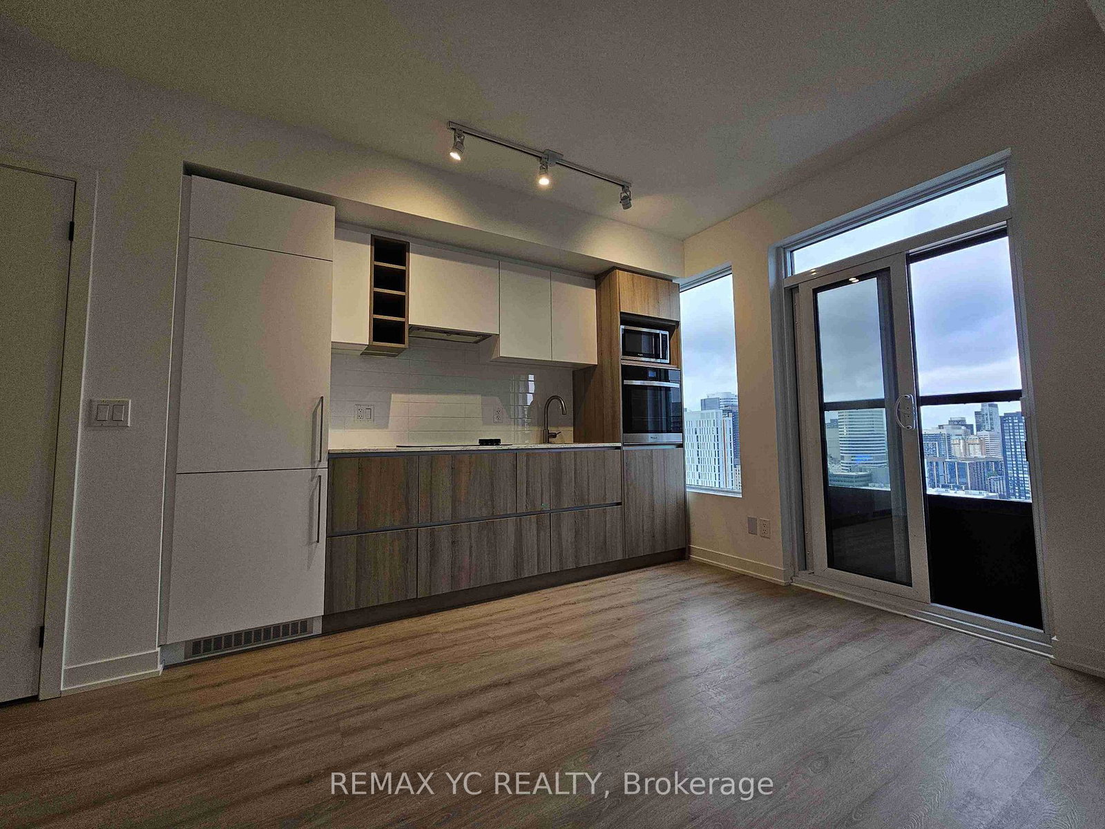 319-jarvis-street-toronto-ontario-c12436855