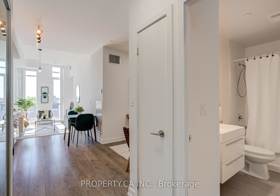297-college-street-toronto-ontario-c12437014
