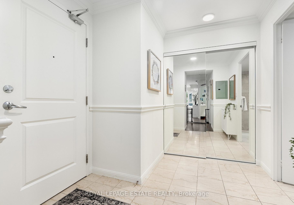 900-mount-pleasant-road-toronto-ontario-c12437018