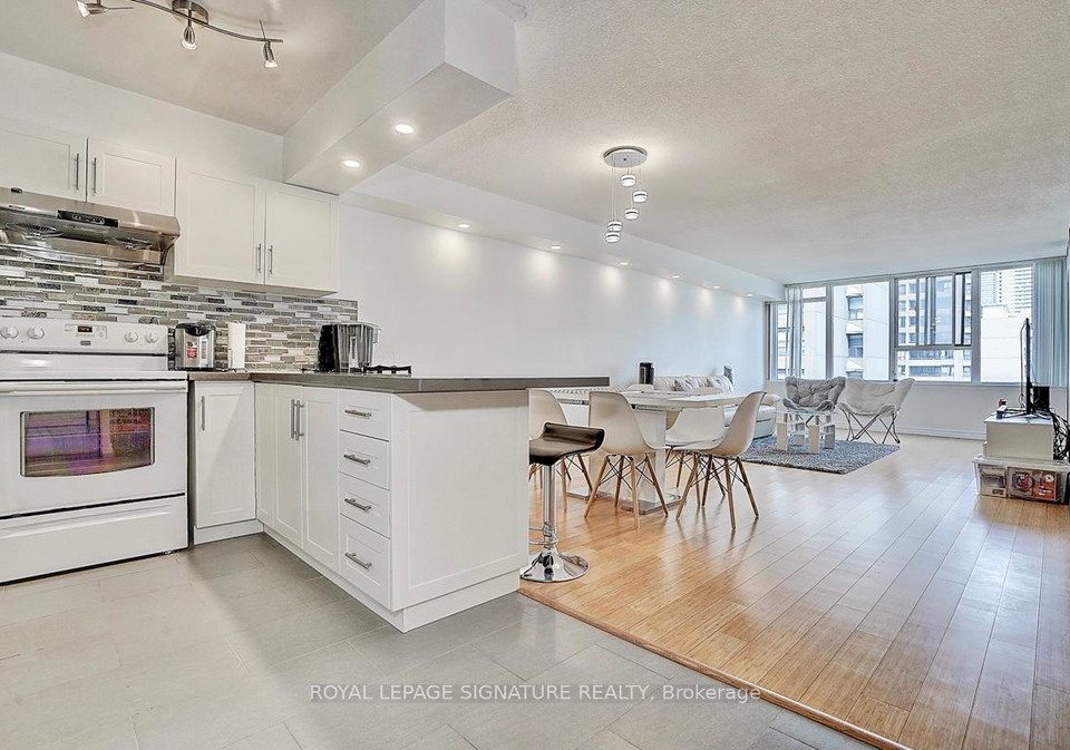 45-carlton-street-toronto-ontario-c12437071
