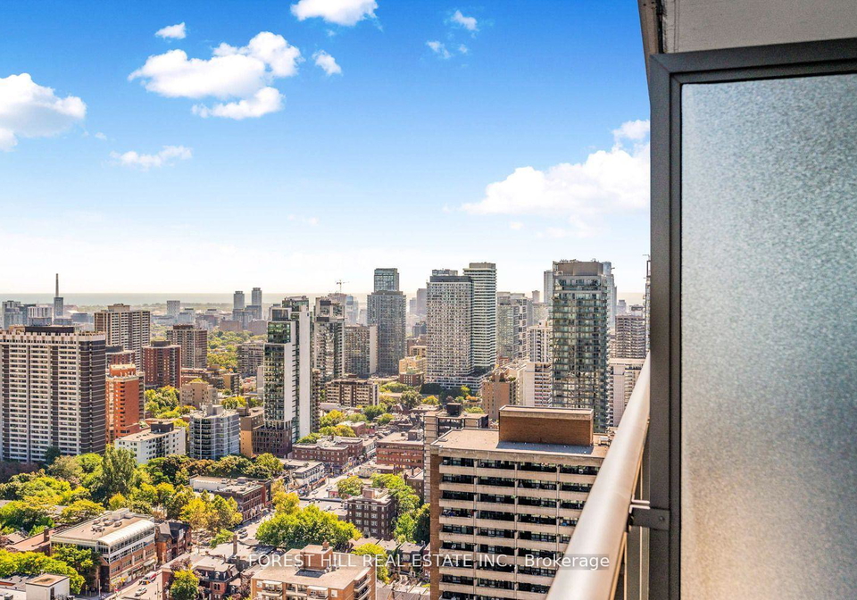 33-charles-street-e-toronto-ontario-c12437121
