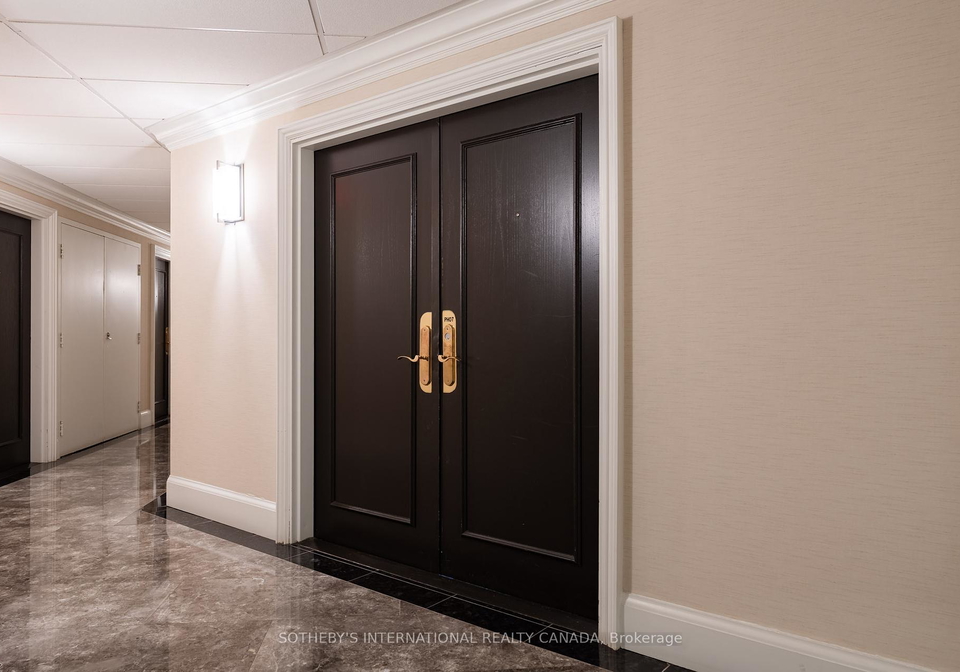 1001-bay-street-toronto-ontario-c12437300