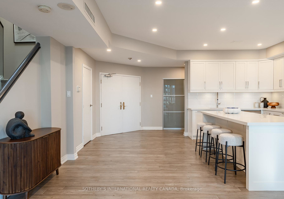 1001-bay-street-toronto-ontario-c12437300