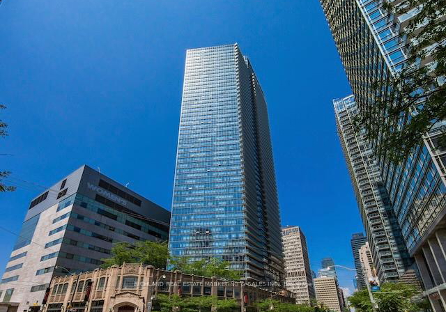 832-bay-street-toronto-ontario-c12437499