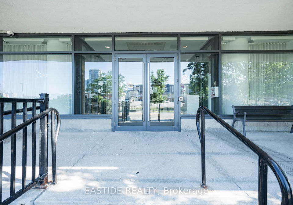 150-fairview-mall-drive-north-york-ontario-c12437670