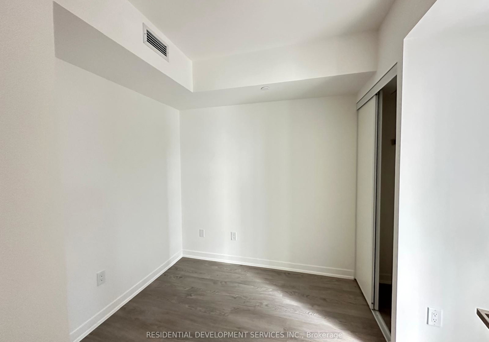500-wilson-avenue-toronto-ontario-c12437716