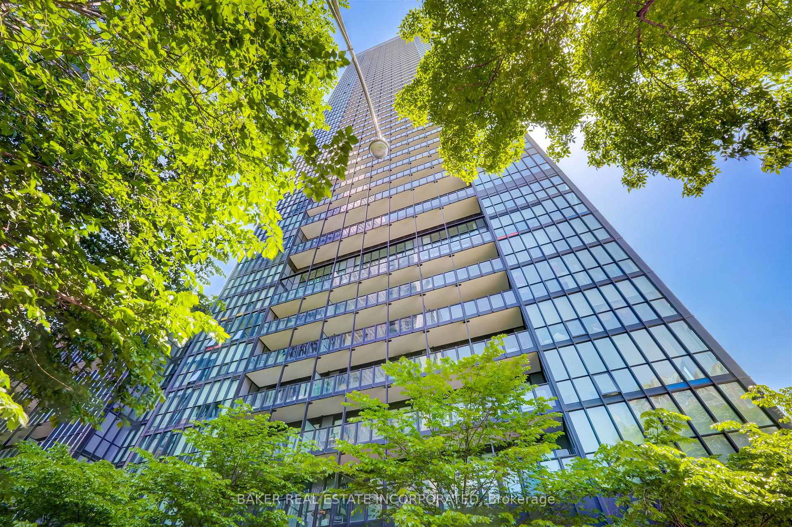 101-charles-street-e-toronto-ontario-c12438158