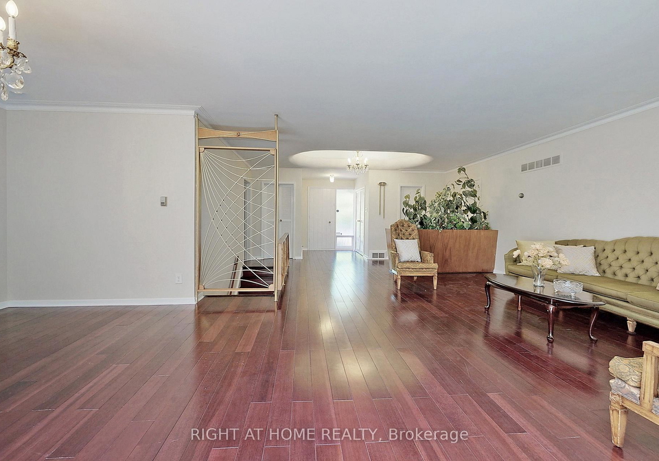 42-denmark-crescent-toronto-ontario-c12438209