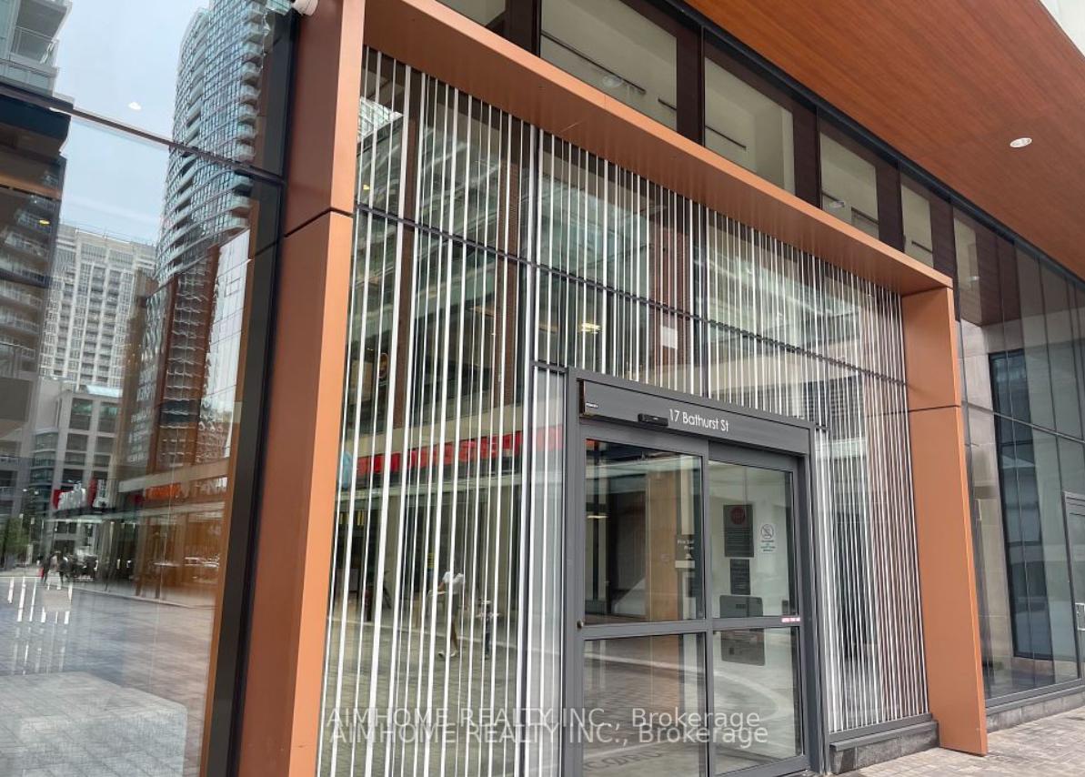 17-bathurst-street-s-toronto-ontario-c12438352