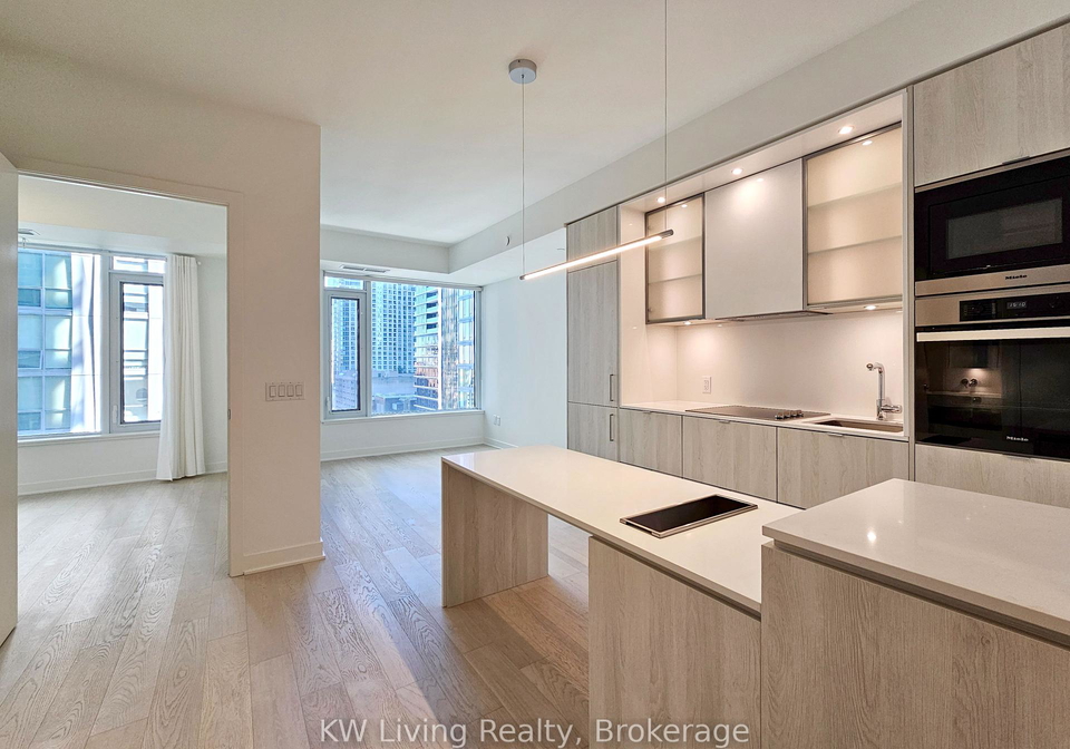 11-yorkville-avenue-toronto-ontario-c12438384
