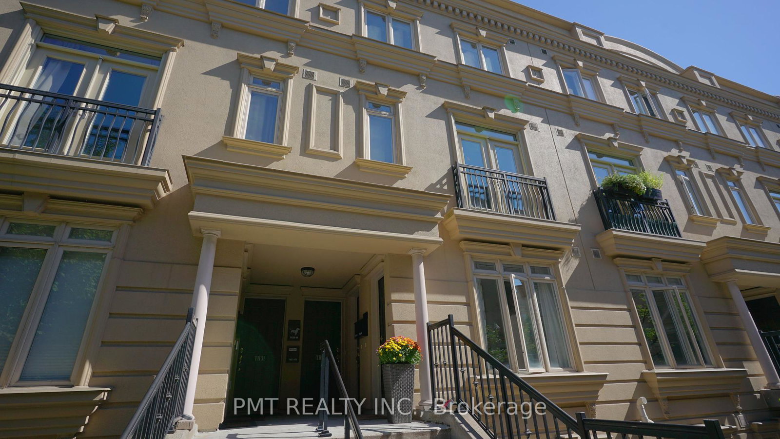 68-carr-street-s-toronto-ontario-c12438414