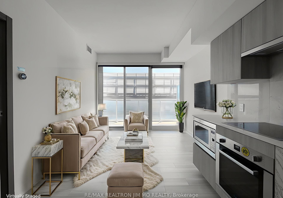 17-bathurst-street-toronto-ontario-c12438464