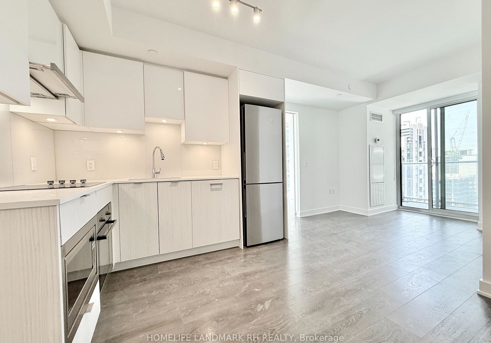195-redpath-avenue-toronto-ontario-c12438529