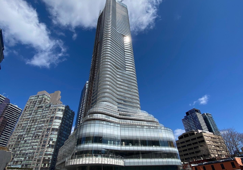 11-wellesley-street-toronto-ontario-c12438647