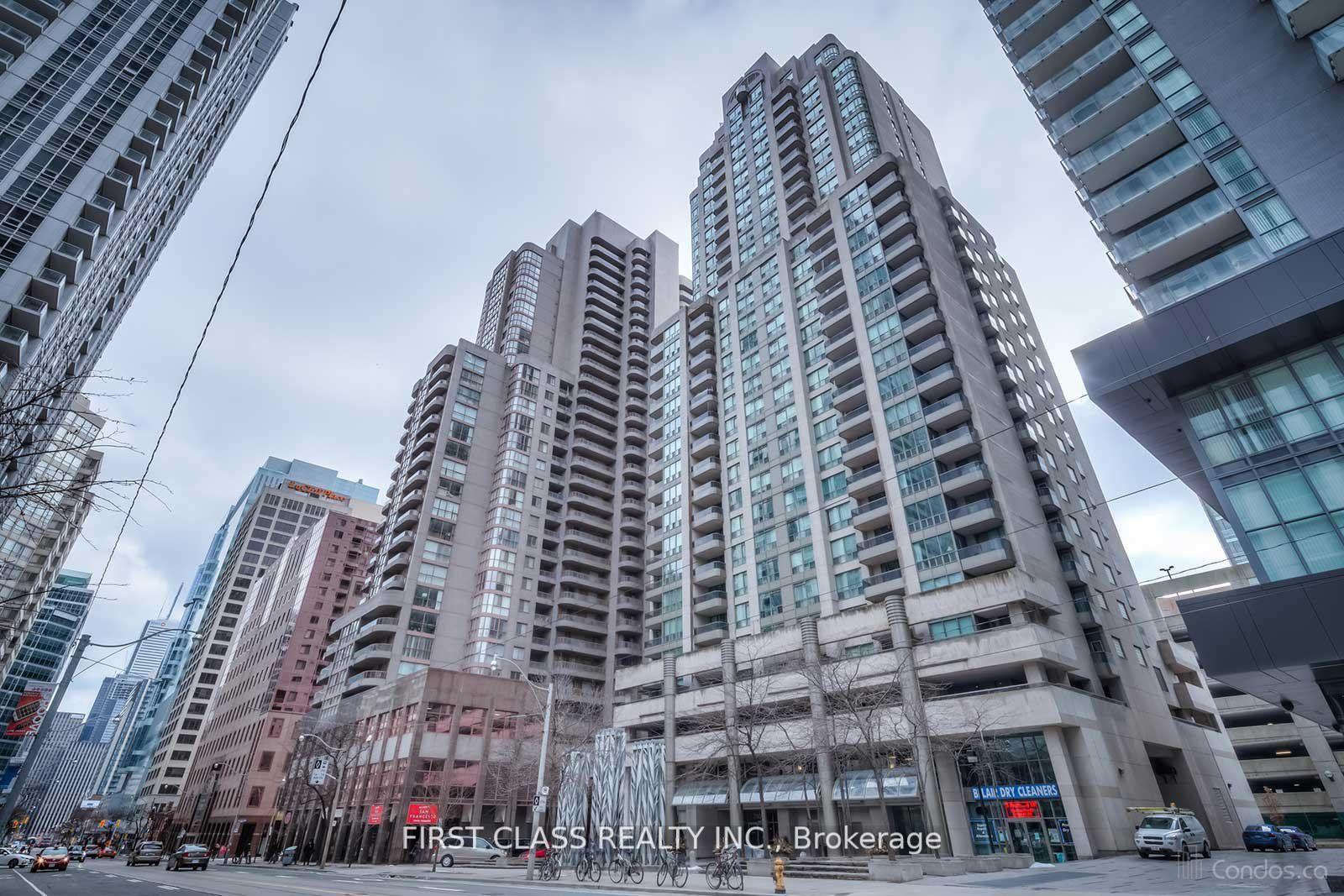 750-bay-street-toronto-ontario-c12438676