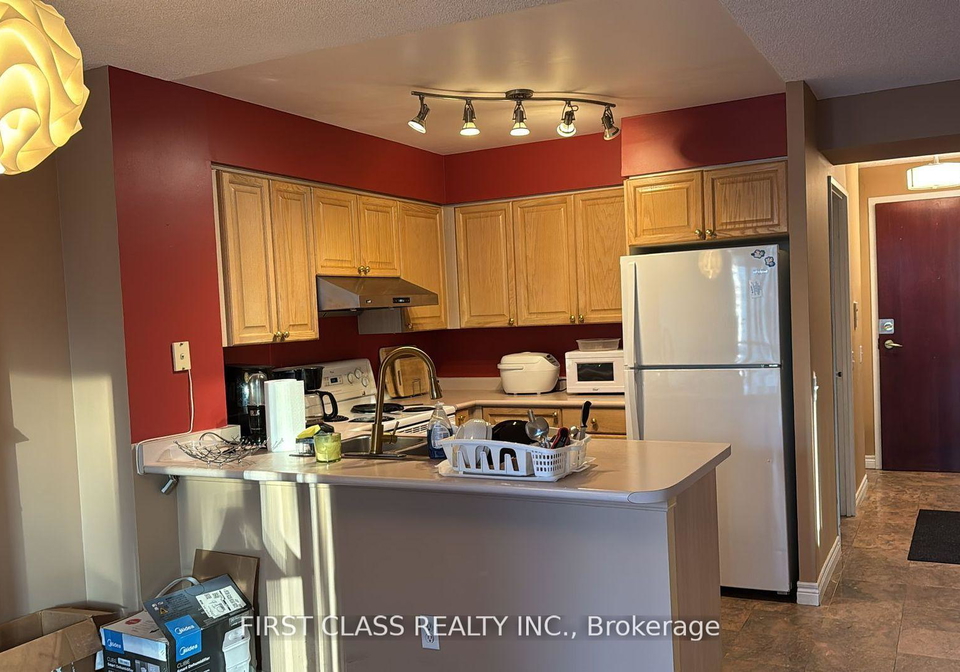 750-bay-street-toronto-ontario-c12438676