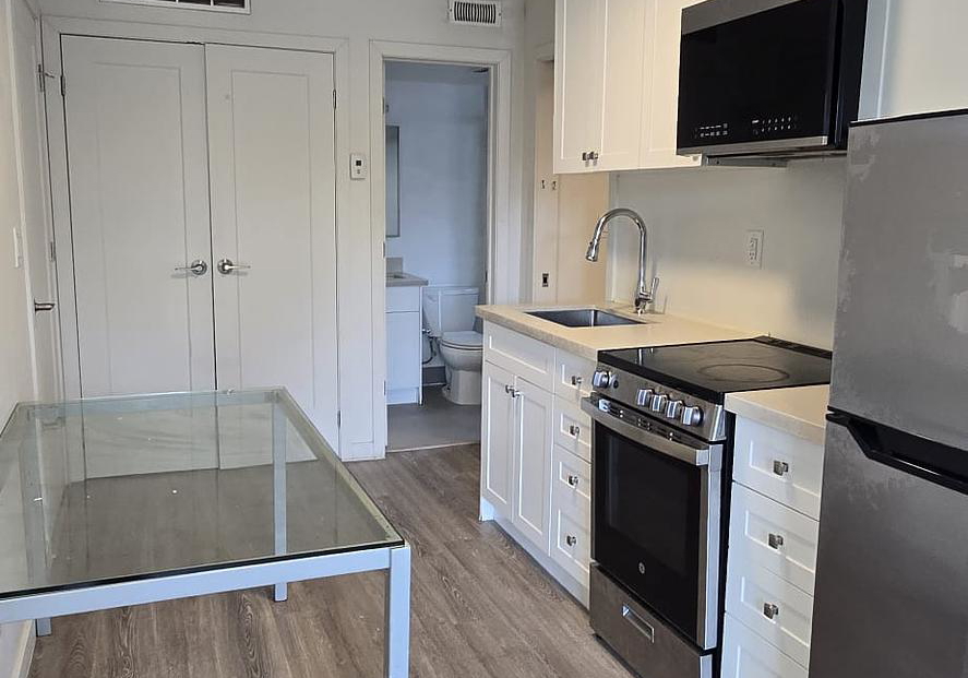 288-eglinton-avenue-w-toronto-ontario-c12438832