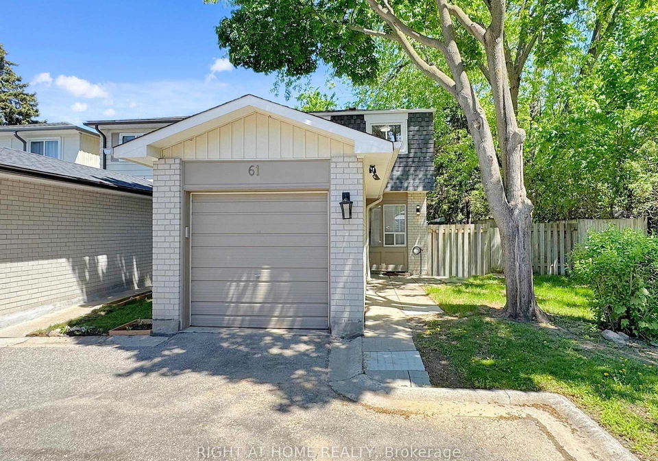 61-plum-tree-way-toronto-ontario-c12438842