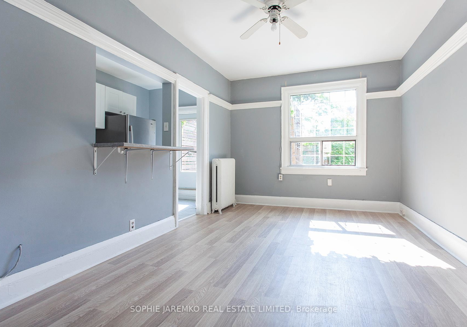 971a-bloor-street-w-toronto-ontario-c12438845