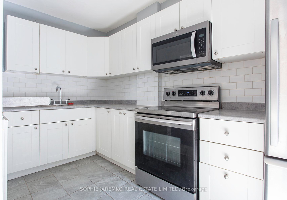 971a-bloor-street-w-toronto-ontario-c12438845