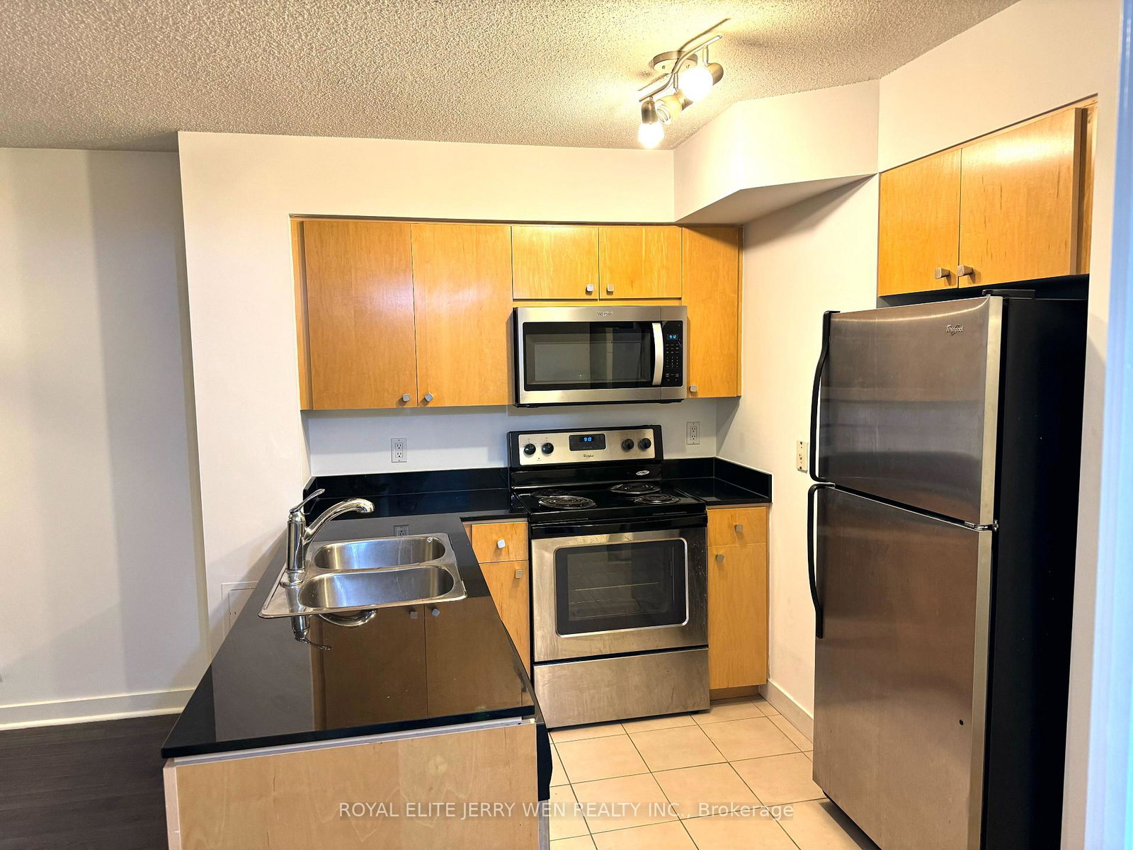 373-front-street-w-toronto-ontario-c12438948
