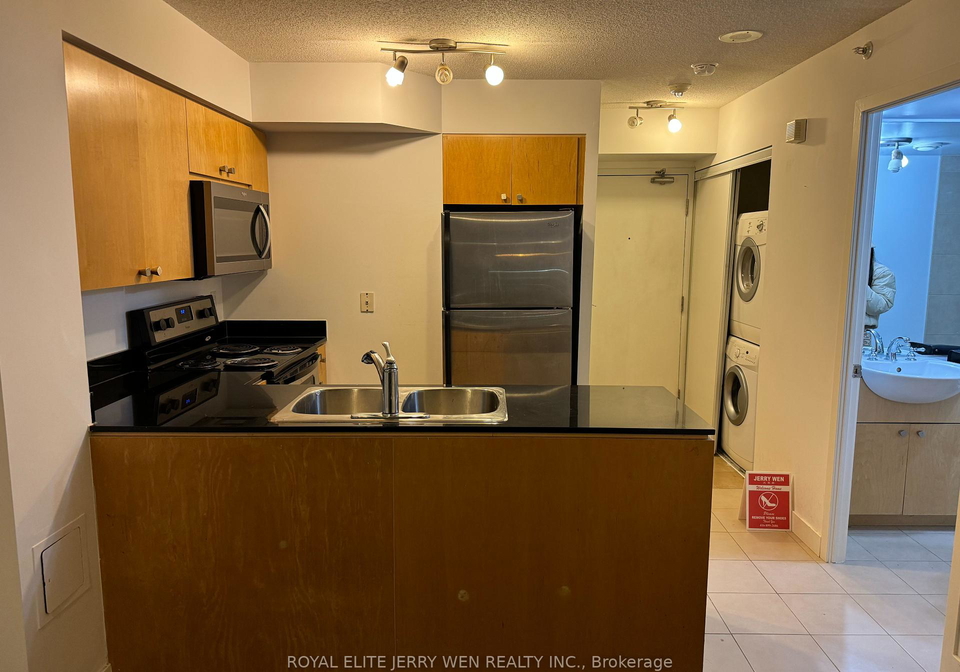 373-front-street-w-toronto-ontario-c12438948