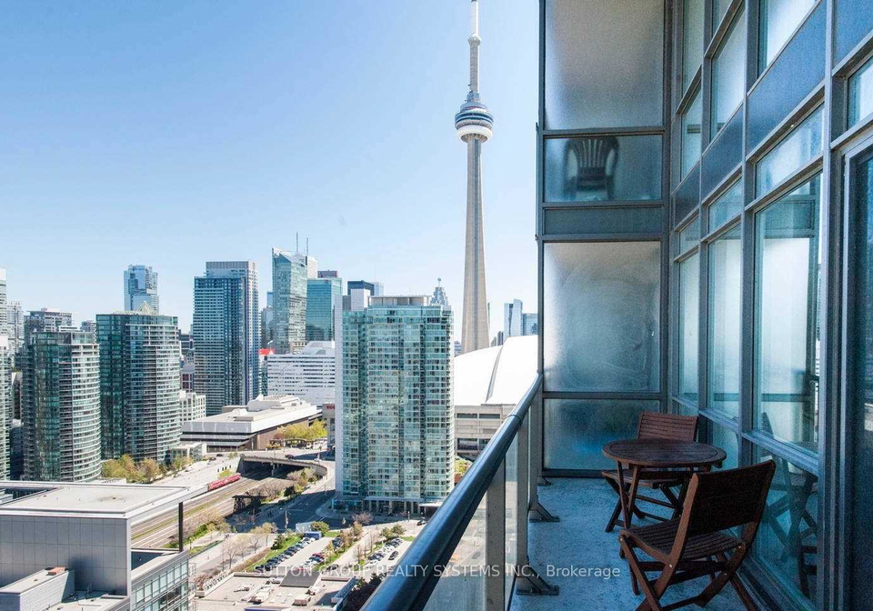 15-fort-york-boulevard-toronto-ontario-c12438950