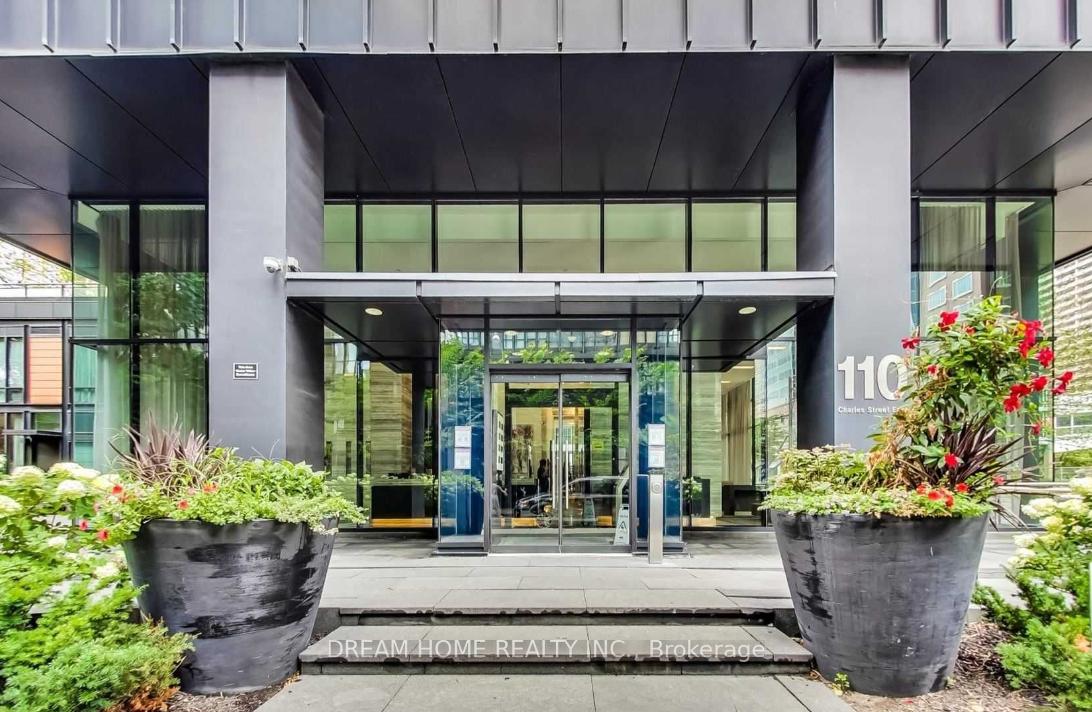 110-charles-street-e-toronto-ontario-c12439018