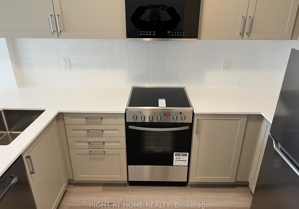 10-marquette-avenue-toronto-ontario-c12439307