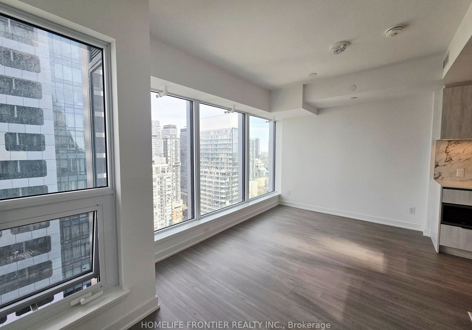8-wellesley-street-w-toronto-ontario-c12439536