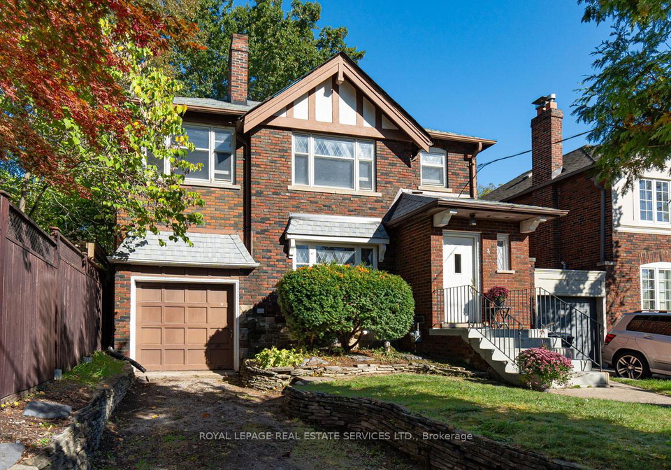 2-parklea-drive-east-york-ontario-c12439723