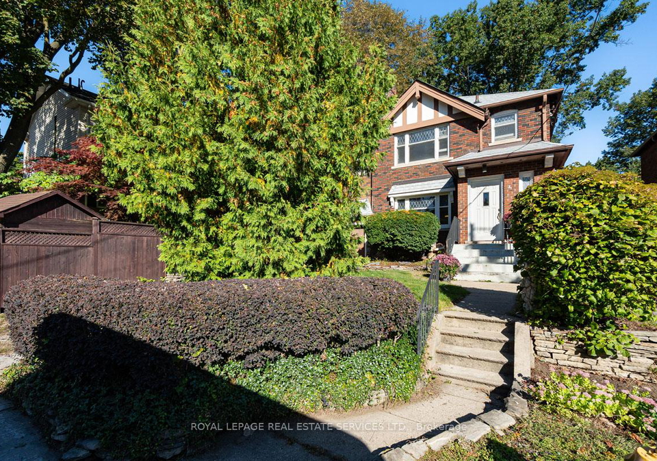 2-parklea-drive-east-york-ontario-c12439723