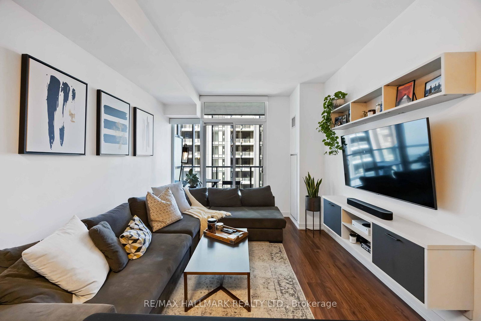 105-george-street-toronto-ontario-c12439792