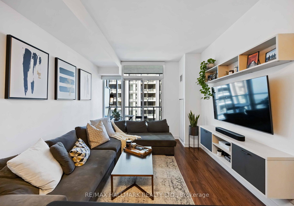 105-george-street-toronto-ontario-c12439792
