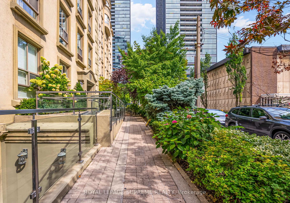 80-charles-street-e-toronto-ontario-c12440055