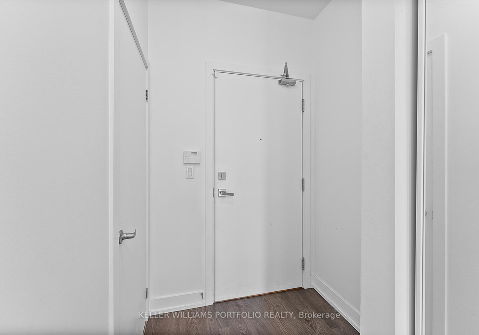 75-the-donway-w-north-york-ontario-c12440095
