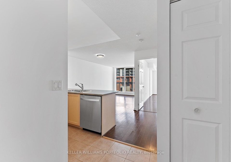 330-adelaide-street-e-toronto-ontario-c12440112