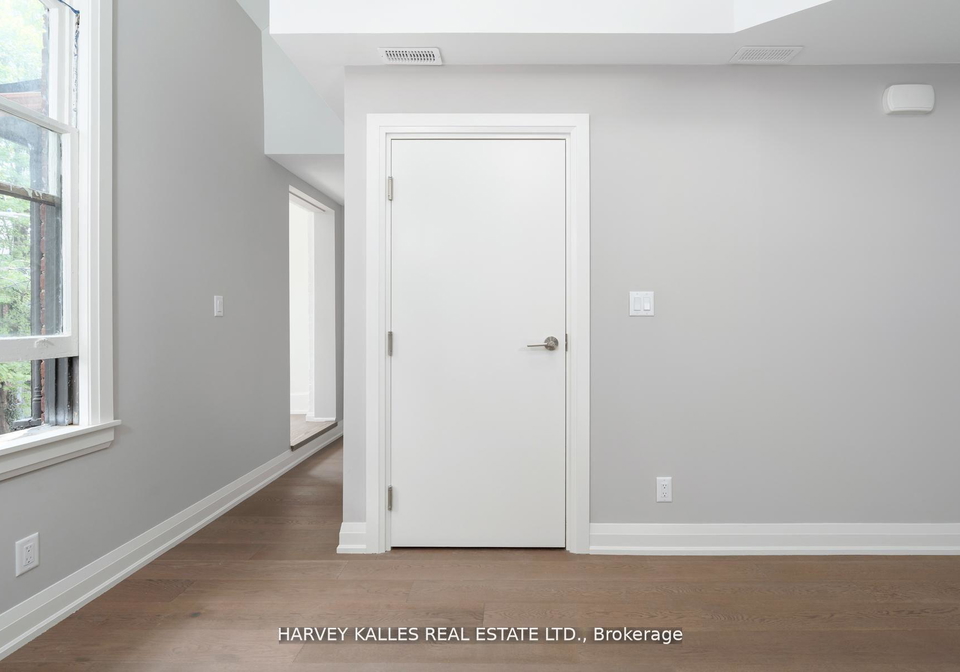 24-sullivan-street-toronto-ontario-c12440312