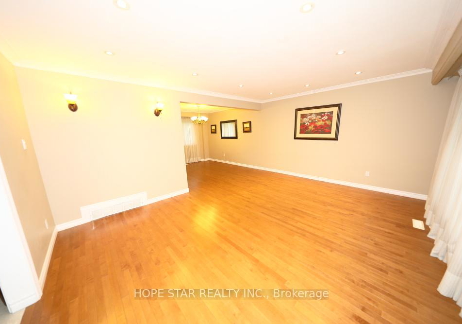 39-unicorn-avenue-north-york-ontario-c12440377